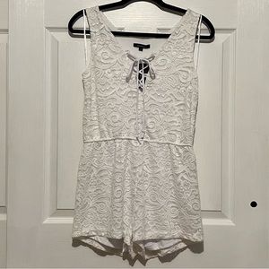 💗 *NEW* Forever 21 - Womans Lace Romper